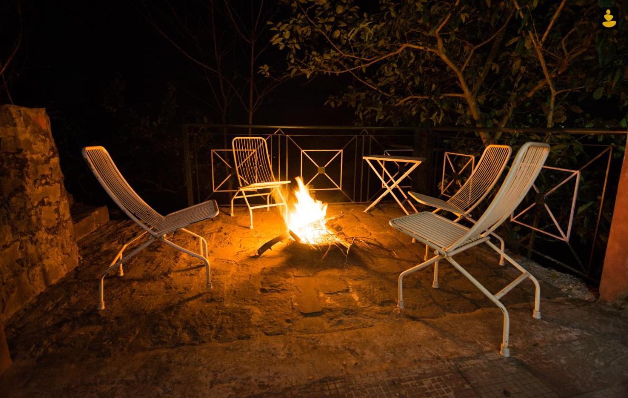 Livingstone 2Bhk Cozy Homestay In Kasauli Hills المظهر الخارجي الصورة