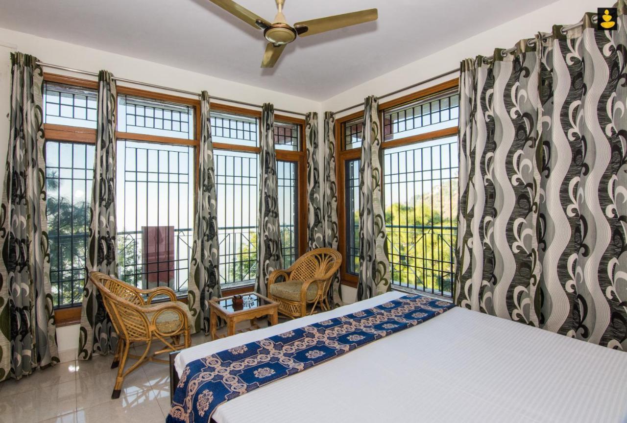 Livingstone 2Bhk Cozy Homestay In Kasauli Hills المظهر الخارجي الصورة